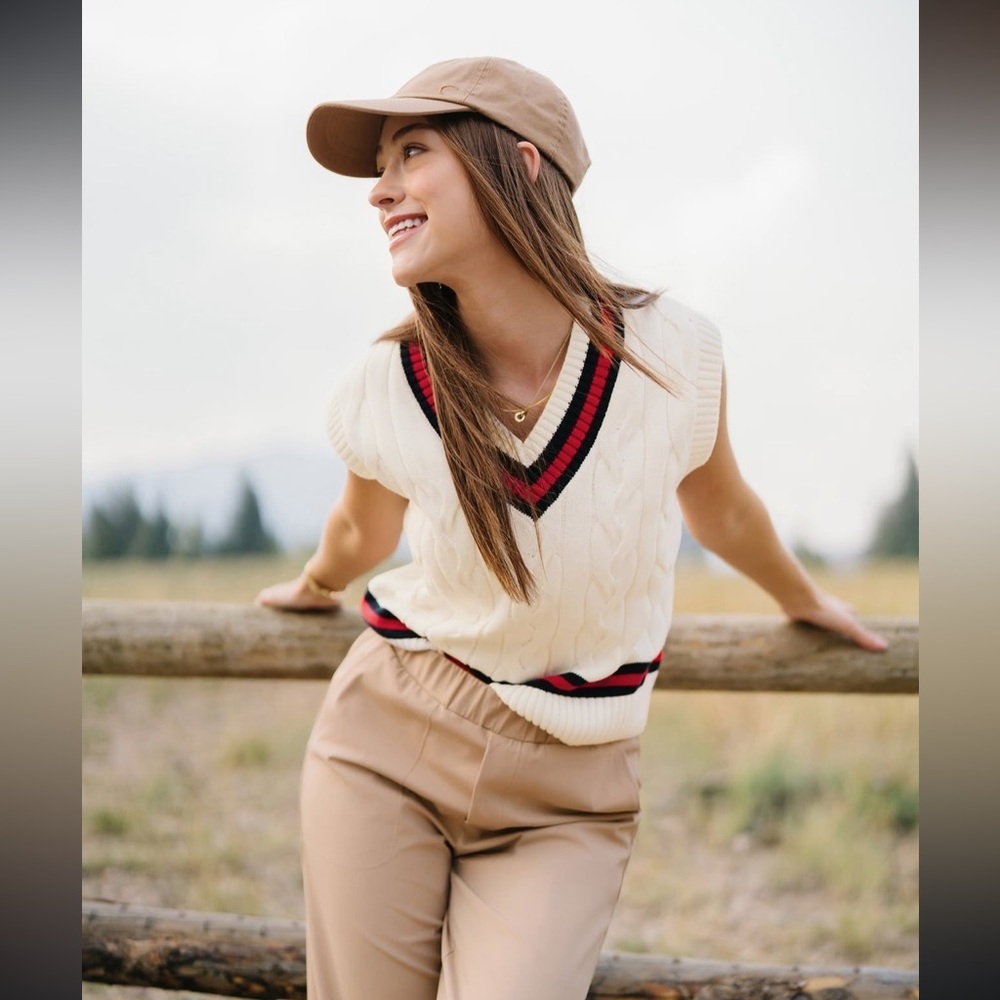 Zyia Cream Somerville Sweater Vest